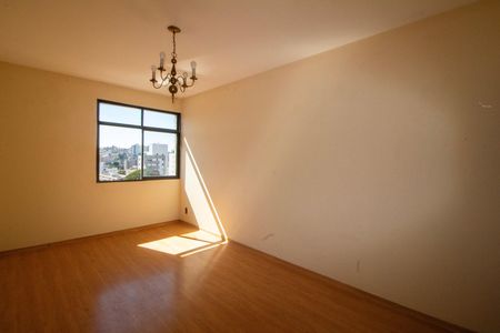 Sala  de apartamento para alugar com 4 quartos, 94m² em Coração Eucarístico, Belo Horizonte