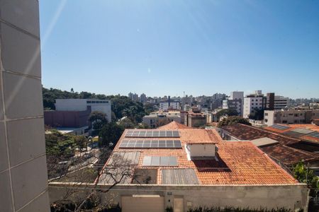 Vista do quarto 02 de apartamento para alugar com 4 quartos, 94m² em Coração Eucarístico, Belo Horizonte