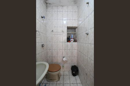 Banheiro de casa à venda com 2 quartos, 95m² em Jardim das Palmas, São Paulo