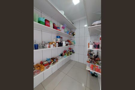 Despensa de casa à venda com 3 quartos, 290m² em Jardim Caçula, Jundiaí