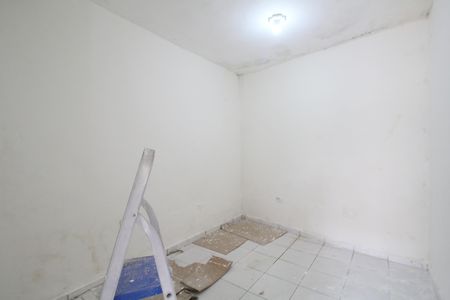 Quarto de casa para alugar com 1 quarto, 20m² em Jardim das Palmas, São Paulo