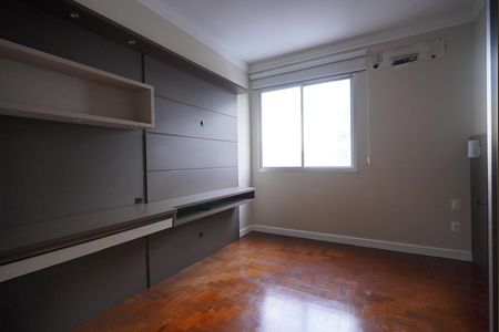 Quarto 1 de apartamento para alugar com 2 quartos, 74m² em Centro, Florianópolis