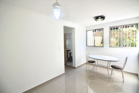 Apartamento para alugar com 49m², 2 quartos e 1 vaga Apartamento para alugar com 49m², 2 quartos e 1 vagaSala