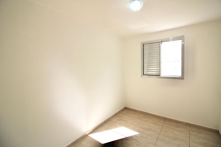 Quarto 1 de apartamento para alugar com 2 quartos, 49m² em Parque Cisper, São Paulo
