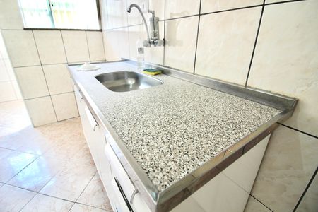 Cozinha de apartamento para alugar com 2 quartos, 49m² em Parque Cisper, São Paulo