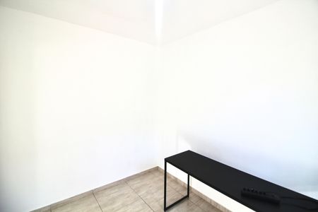 Quarto 2 de apartamento para alugar com 2 quartos, 49m² em Parque Cisper, São Paulo