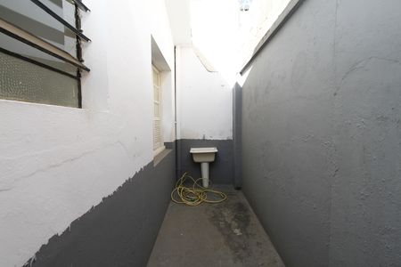 Área de Serviço de casa para alugar com 2 quartos, 72m² em Carlos Prates, Belo Horizonte