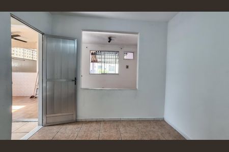 Casa para alugar com 250m², 3 quartos e sem vaga Casa para alugar com 250m², 3 quartos e sem vagaQuarto 2