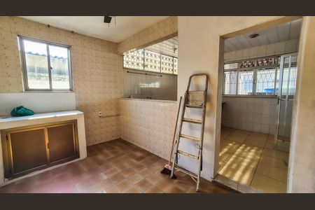 Casa para alugar com 250m², 3 quartos e sem vaga Casa para alugar com 250m², 3 quartos e sem vagaCozinha