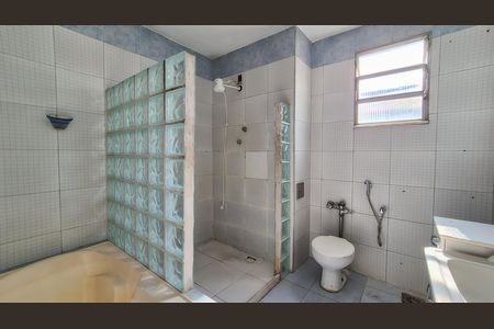 Casa para alugar com 250m², 3 quartos e sem vaga Casa para alugar com 250m², 3 quartos e sem vagaBanheiro