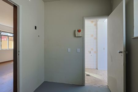 Casa à venda com 4 quartos, 436m² em São Pedro, Belo Horizonte