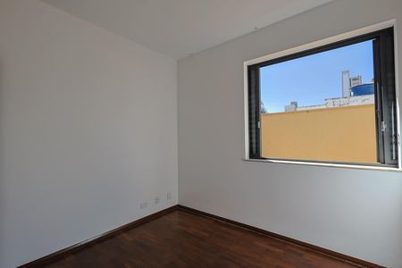 Casa à venda com 4 quartos, 436m² em São Pedro, Belo Horizonte