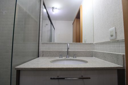 Apartamento para alugar com 110m², 3 quartos e 1 vagaBanheiro da suíte 1