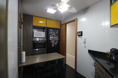 Apartamento para alugar com 110m², 3 quartos e 1 vagaCozinha