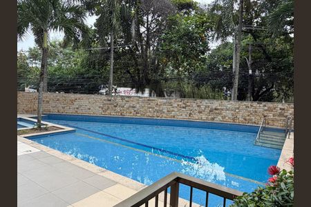 Apartamento para alugar com 110m², 3 quartos e 1 vaga Apartamento para alugar com 110m², 3 quartos e 1 vagaÁrea comum - Piscina