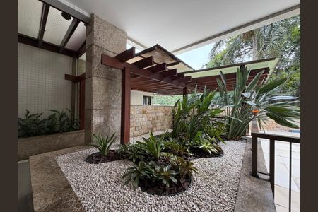 Apartamento para alugar com 110m², 3 quartos e 1 vaga