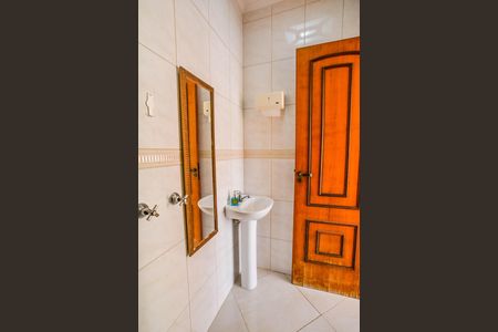 Apartamento para alugar com 105m², 2 quartos e 2 vagas Apartamento para alugar com 105m², 2 quartos e 2 vagasBanheiro de serviço