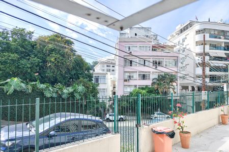 Vista da sala de apartamento à venda com 1 quarto, 44m² em Laranjeiras, Rio de Janeiro