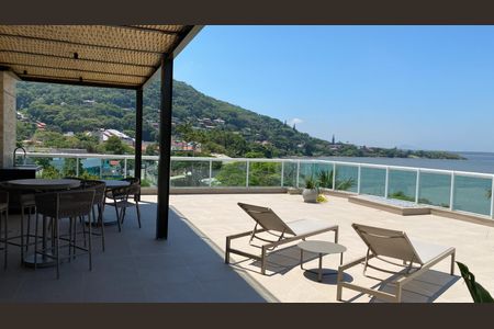 Área externa de apartamento para alugar com 3 quartos, 277m² em Lagoa da Conceição, Florianópolis