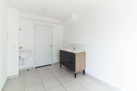 Sala de apartamento para alugar com 1 quarto, 33m² em Parque Industrial Tomas Edson, São Paulo