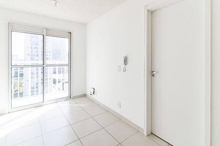 Sala de apartamento para alugar com 1 quarto, 33m² em Parque Industrial Tomas Edson, São Paulo