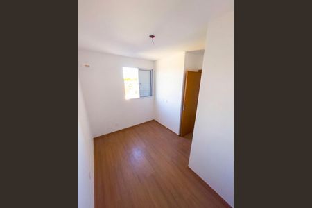 Quarto de apartamento para alugar com 2 quartos, 45m² em Jardim Itu, Porto Alegre