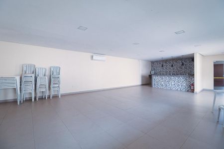 Apartamento à venda com 45m², 2 quartos e 1 vaga Apartamento à venda com 45m², 2 quartos e 1 vagaÁrea comum - Salão de festas