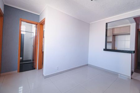 Sala de apartamento à venda com 2 quartos, 45m² em Bairro Santa Rita, Goiânia