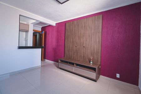 Sala de apartamento à venda com 2 quartos, 45m² em Bairro Santa Rita, Goiânia