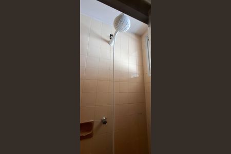 Banheiro de apartamento para alugar com 1 quarto, 49m² em Centro, Ribeirão Preto