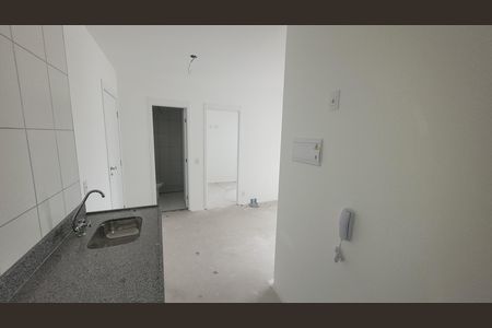 Apartamento à venda com 38m², 2 quartos e 1 vaga Apartamento à venda com 38m², 2 quartos e 1 vagaCozinha e Área de Serviço