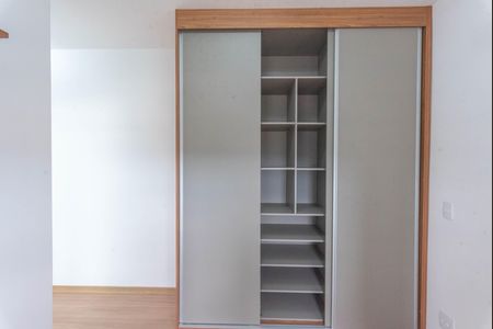 Apartamento para alugar com 65m², 2 quartos e 1 vaga Apartamento para alugar com 65m², 2 quartos e 1 vagaSuíte