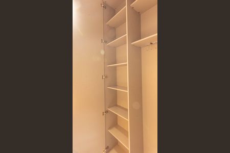 Apartamento para alugar com 65m², 2 quartos e 1 vaga Apartamento para alugar com 65m², 2 quartos e 1 vagaCozinha