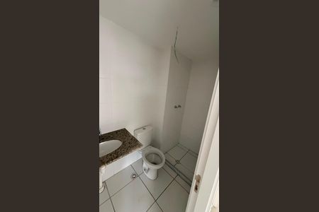 Banheiro de apartamento à venda com 2 quartos, 54m² em Vila Bandeirantes, São Paulo