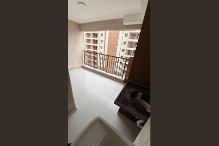 Apartamento à venda com 54m², 2 quartos e 1 vaga Apartamento à venda com 54m², 2 quartos e 1 vagaVaranda
