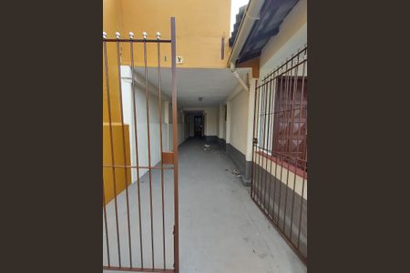 Área externa de casa à venda com 3 quartos, 200m² em Brasilândia, São Paulo