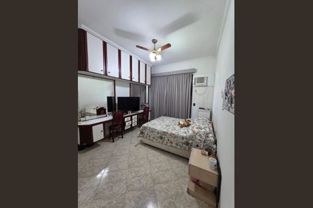 Apartamento para alugar com 248m², 4 quartos e 2 vagas Apartamento para alugar com 248m², 4 quartos e 2 vagasQuarto
