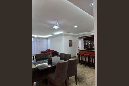 Apartamento para alugar com 248m², 4 quartos e 2 vagas Apartamento para alugar com 248m², 4 quartos e 2 vagasSala