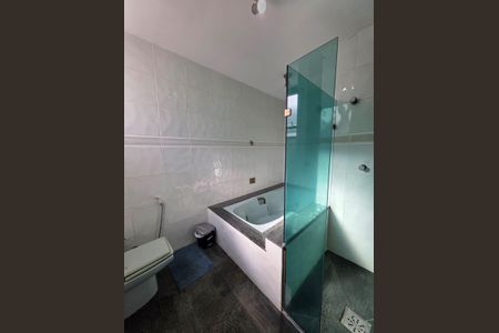 Banheiro de apartamento para alugar com 4 quartos, 248m² em Vila Nova, Cabo Frio