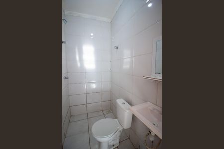 Banheiro de casa de condomínio para alugar com 1 quarto, 22m² em Jardim Nogueira, Sorocaba