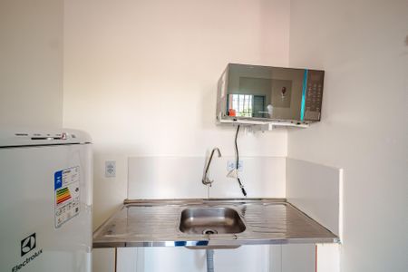 Cozinha de kitnet/studio para alugar com 1 quarto, 25m² em Vila Butantã, São Paulo