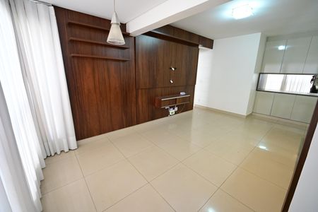 Apartamento para alugar com 60m², 2 quartos e 1 vaga