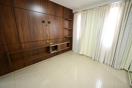 Apartamento para alugar com 60m², 2 quartos e 1 vaga