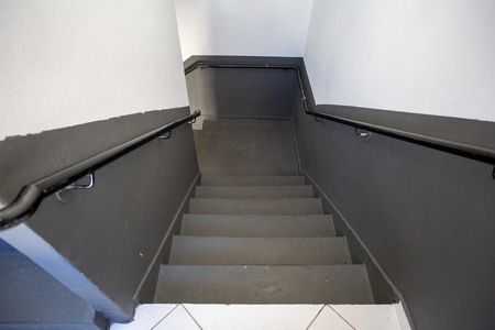 Apartamento à venda com 46m², 2 quartos e 1 vagaEscada