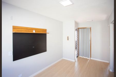 Sala de apartamento à venda com 2 quartos, 46m² em Casa Grande, Diadema