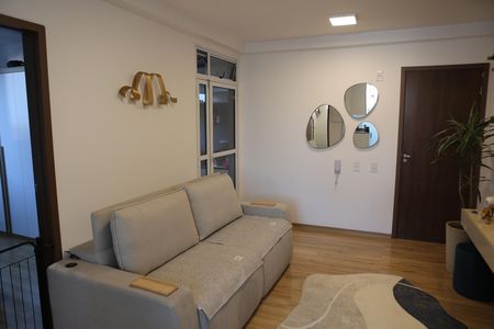Sala de apartamento à venda com 2 quartos, 57m² em Santa Helena, Belo Horizonte