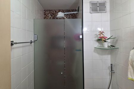 Apartamento à venda com 60m², 2 quartos e 1 vaga Apartamento à venda com 60m², 2 quartos e 1 vagaBanheiro