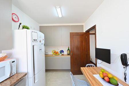 Cozinha de apartamento à venda com 4 quartos, 160m² em Vila Monte Alegre, São Paulo