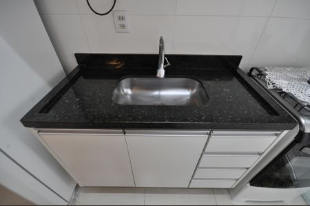 Cozinha de apartamento à venda com 2 quartos, 48m² em Vila Guilherme, São Paulo