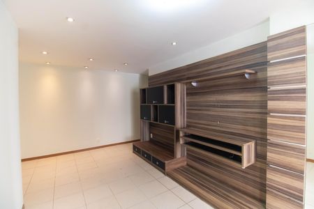 Sala de apartamento à venda com 2 quartos, 80m² em Santa Rosa, Niterói